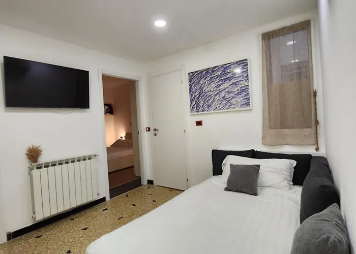 Varazzesuite شقة فاراتسي